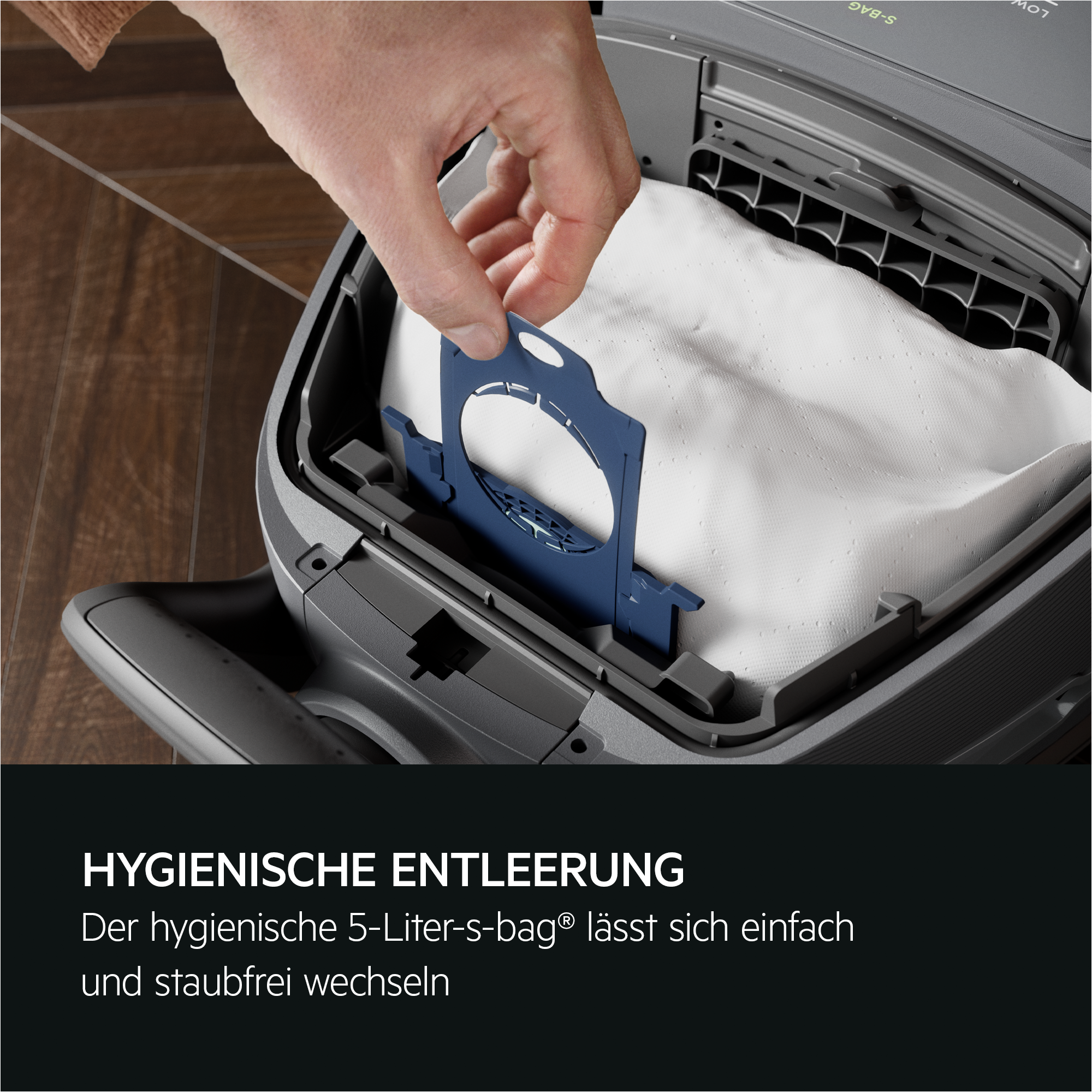 AEG - Staubsauger mit Beutel - AB81A2DG