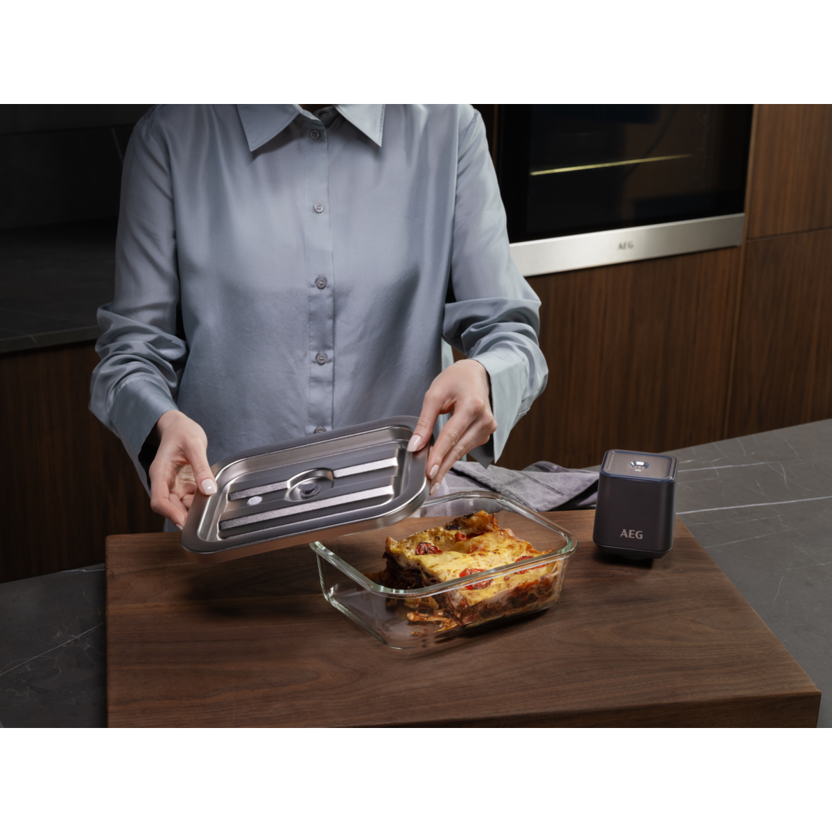 AEG - Vacuum Sealer - AVGB1
