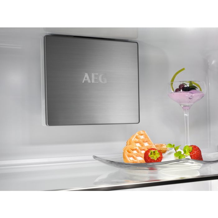 AEG - Einbau-Kühl-Gefrierkombinationen - EK7E75S1