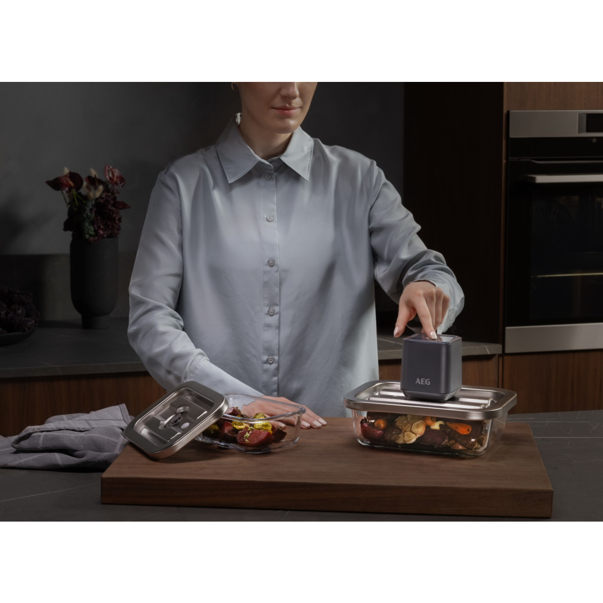 AEG - Vacuum Sealer - AVGB1