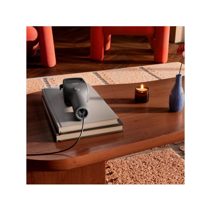 With USB-C charging – recharge anytime, anywhere
