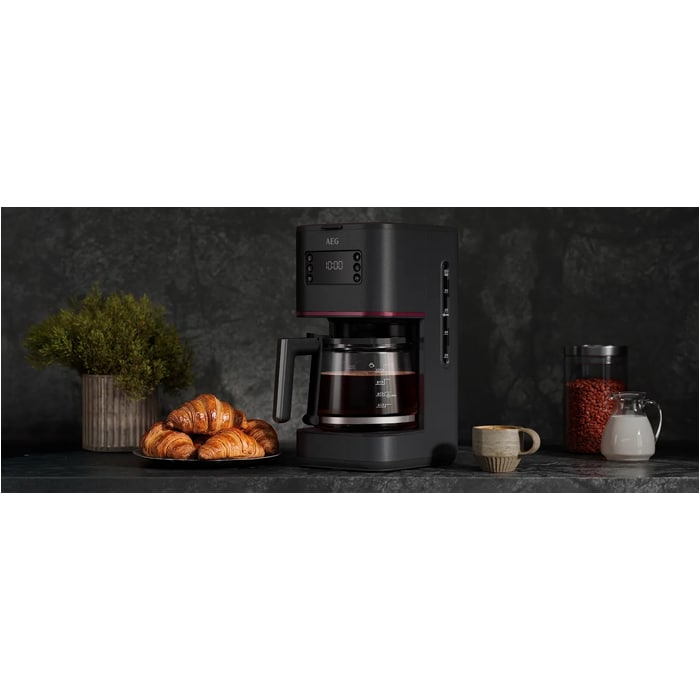 24-hour timer: Wake up to freshly brewed coffee. 