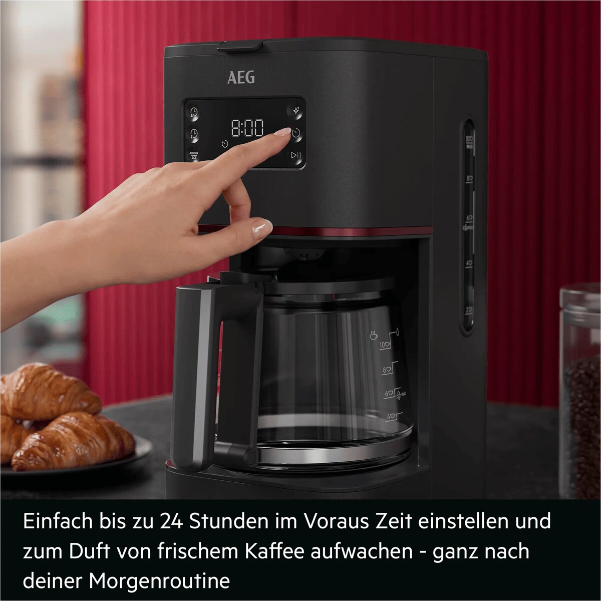 Einfach bis zu 24 Stunden im Voraus Zeit einstellen und zum Duft von frischem Kaffee aufwachen - ganz nach deiner Morgenroutine