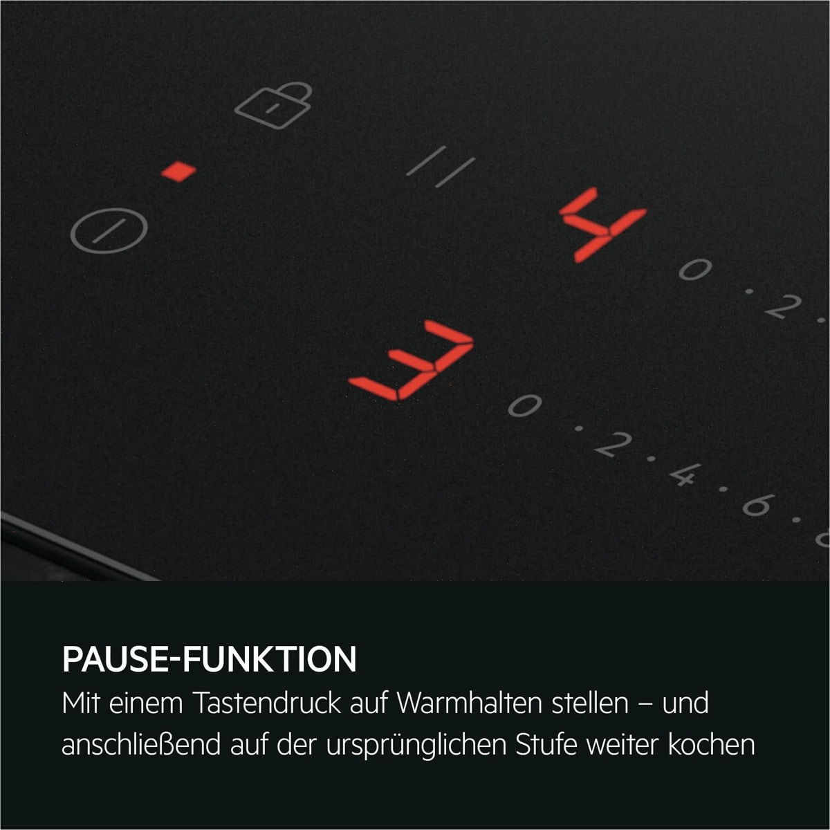 Nahaufnahme der Touch‑Bedienung eines Induktionskochfelds mit roter Anzeige und aktivierter Pause‑Funktion.