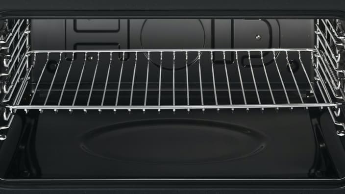 Backofen, der 40–70 Liter aufnehmen kann