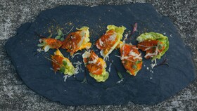 Capapés mit Caesar Salad von Catalina