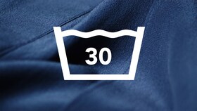 Blaue Baumwolle mit dem Waschsymbol "30 Grad" darüber