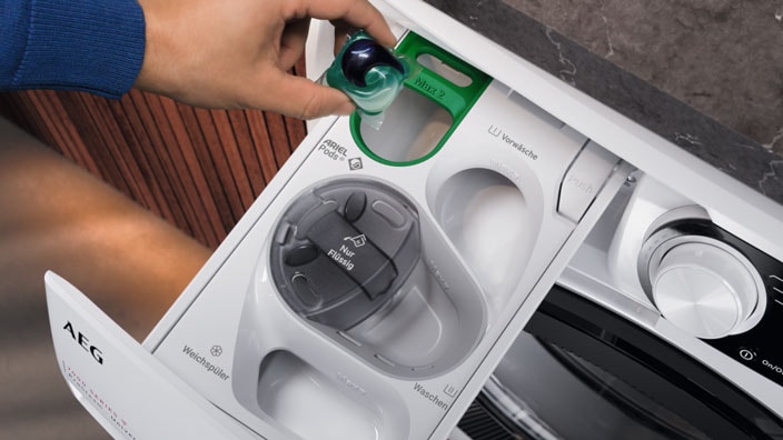 Waschmaschine mit UniversalDose Waschmittelschublade