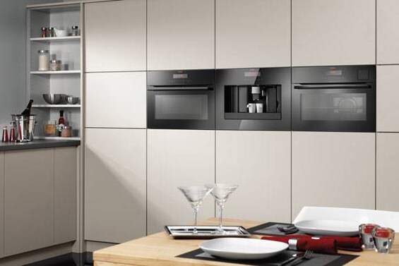 Einbau-Kompaktbackofen / integrierte Mikrowelle / Touch-Bedienung