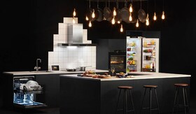 Auf der IFA 2016 stellte AEG ihre neuen Hausgeräte der Mastery Range vor.